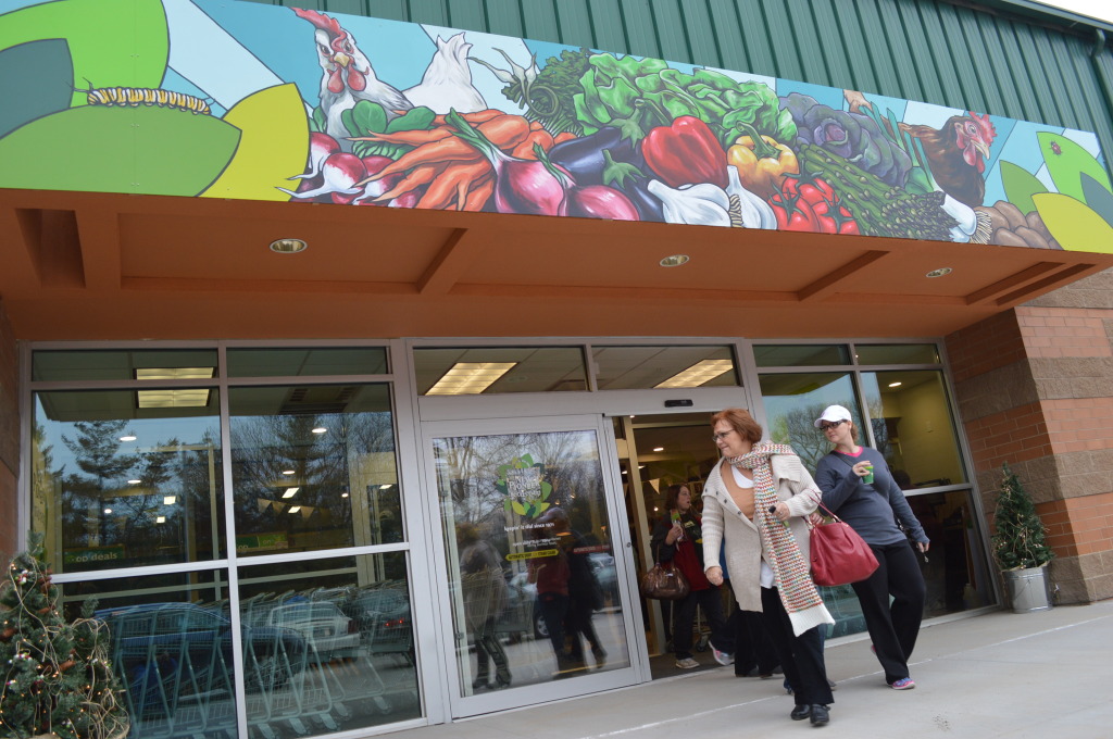 New Pioneer Food Co-op offers sneak peek of new Cedar Rapids store; opening set for Dec. 10