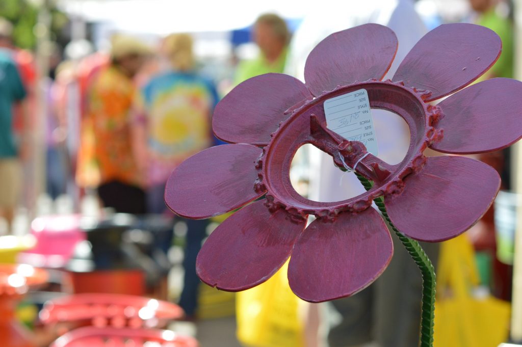 In addition to jams and jellies, Tatonka Farm of Dunkerton, Iowa, sold metal sculptures at the Downtown Farmers Market in Cedar Rapids. (photo/Cindy Hadish)