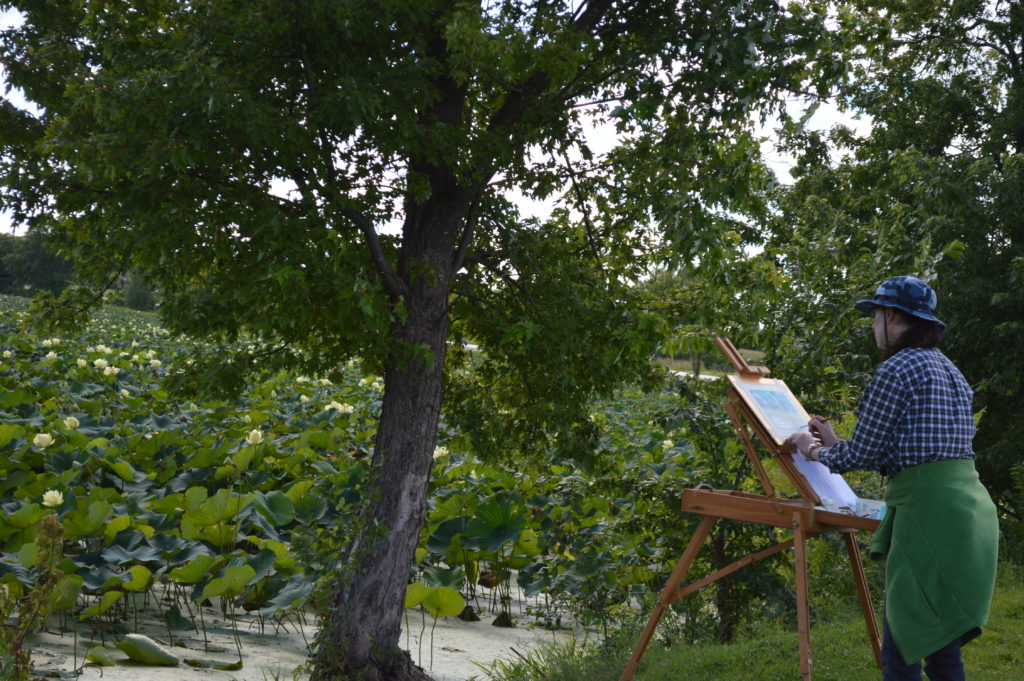 En plein air artists were among the visitors to Lily Lake on Sunday, Aug. 21, 2016. (photo/Cindy Hadish)